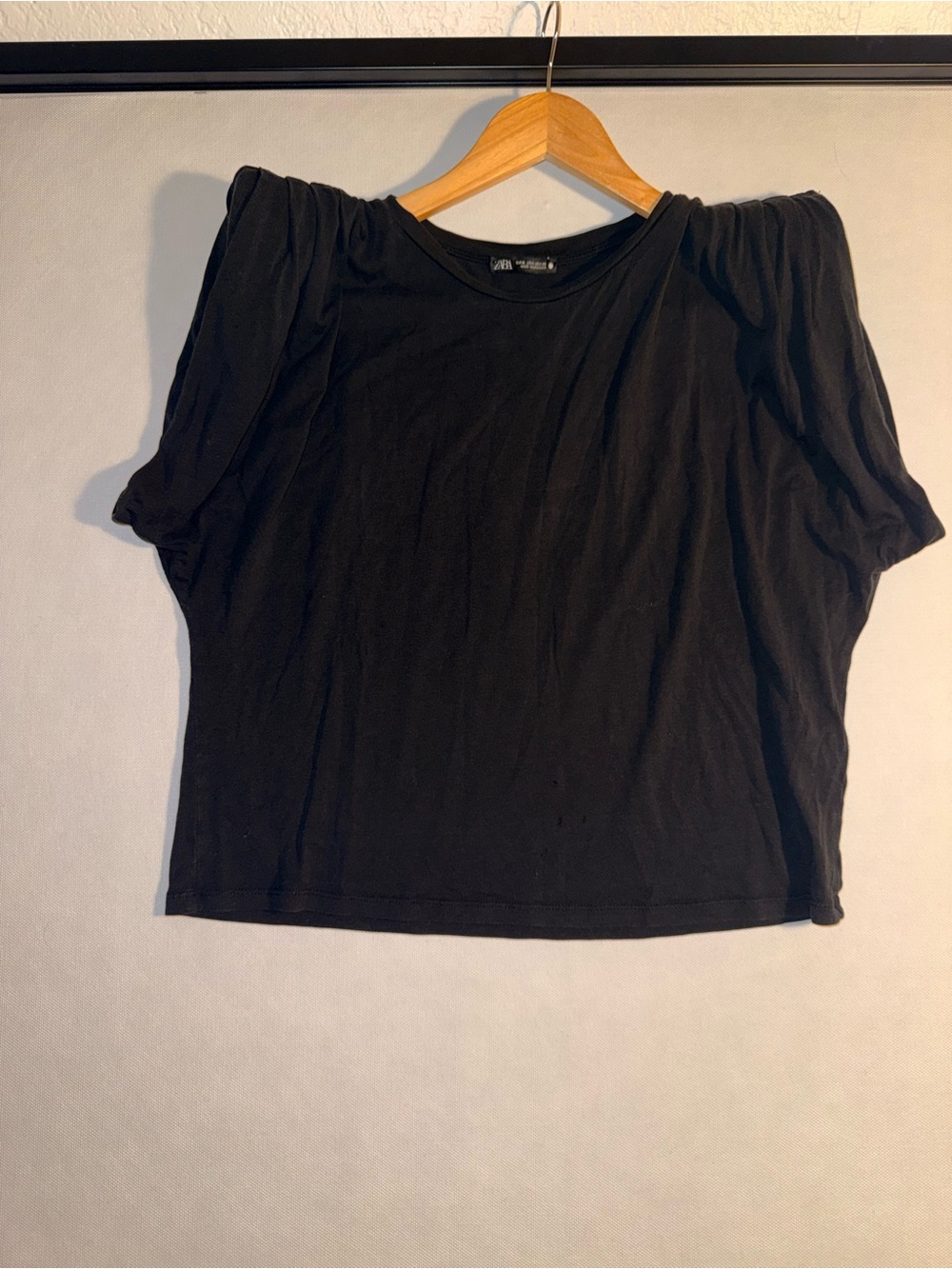Zara Black Short Puff Sleeve Tee